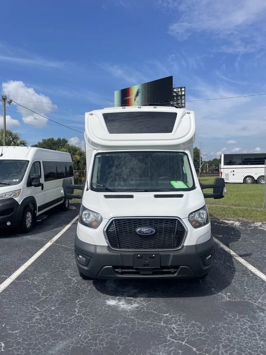 2025 Ford Embassy Element Shuttle Bus - Image 5