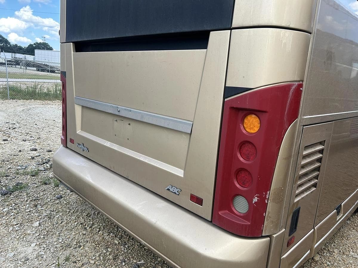 2017 Van hool CX35 Coach - Image 10