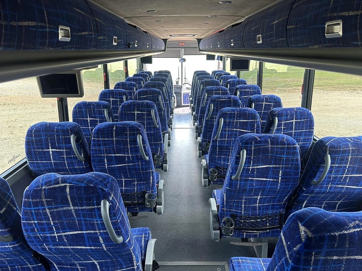 2017 Van hool CX35 Coach - Image 17
