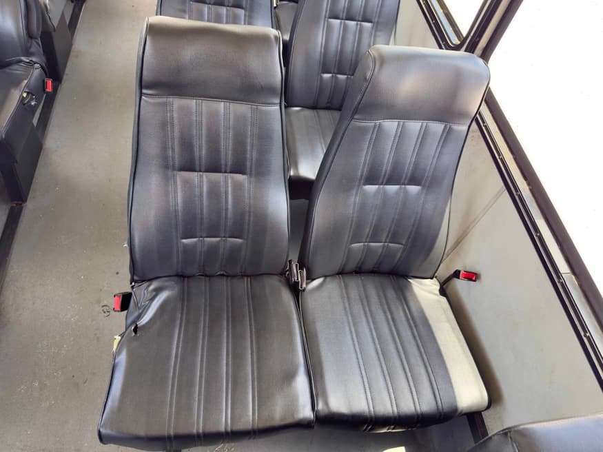 2019 Freightliner Glaval Legacy Shuttle Bus - Image 5