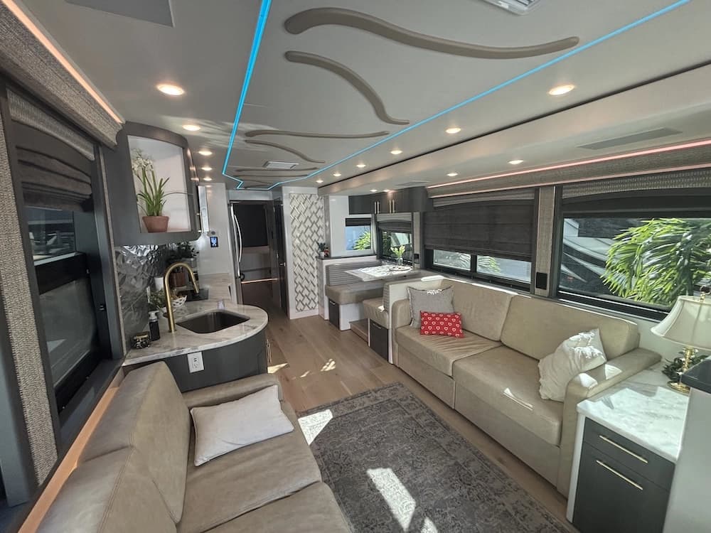 2023 Prevost Nashville Coach X3 Motorcoach Conversion - Image 13