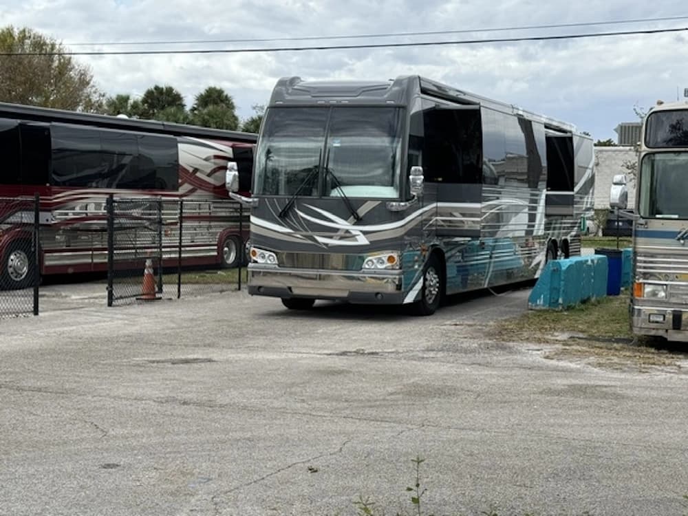 2023 Prevost Nashville Coach X3 Motorcoach Conversion - Image 3
