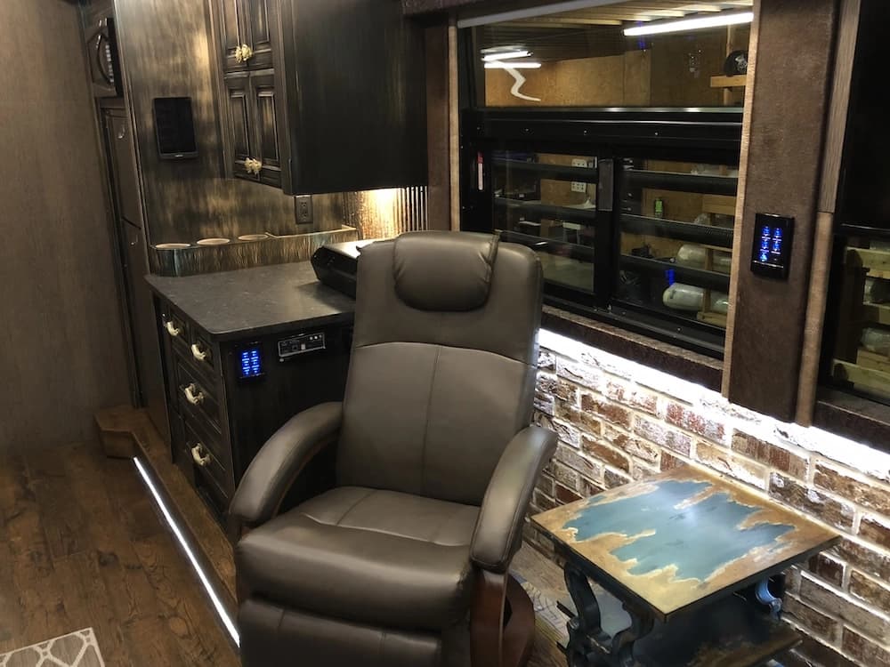 2015 Prevost Star X3 Motorcoach Conversion - Image 17