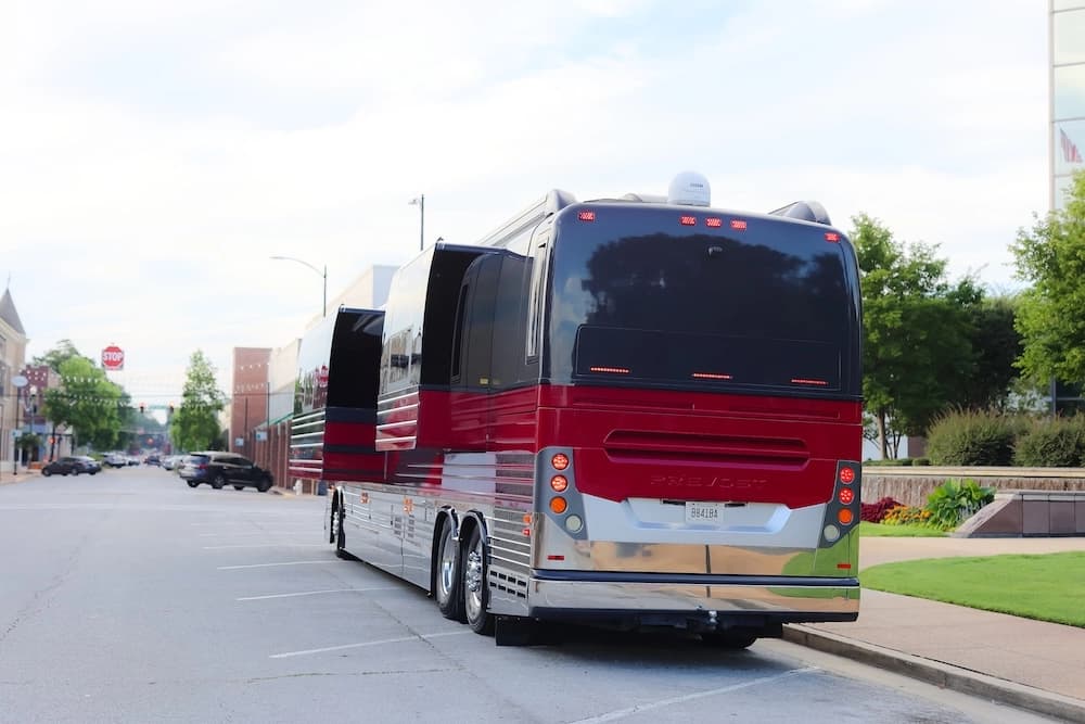 2015 Prevost Star X3 Motorcoach Conversion - Image 3