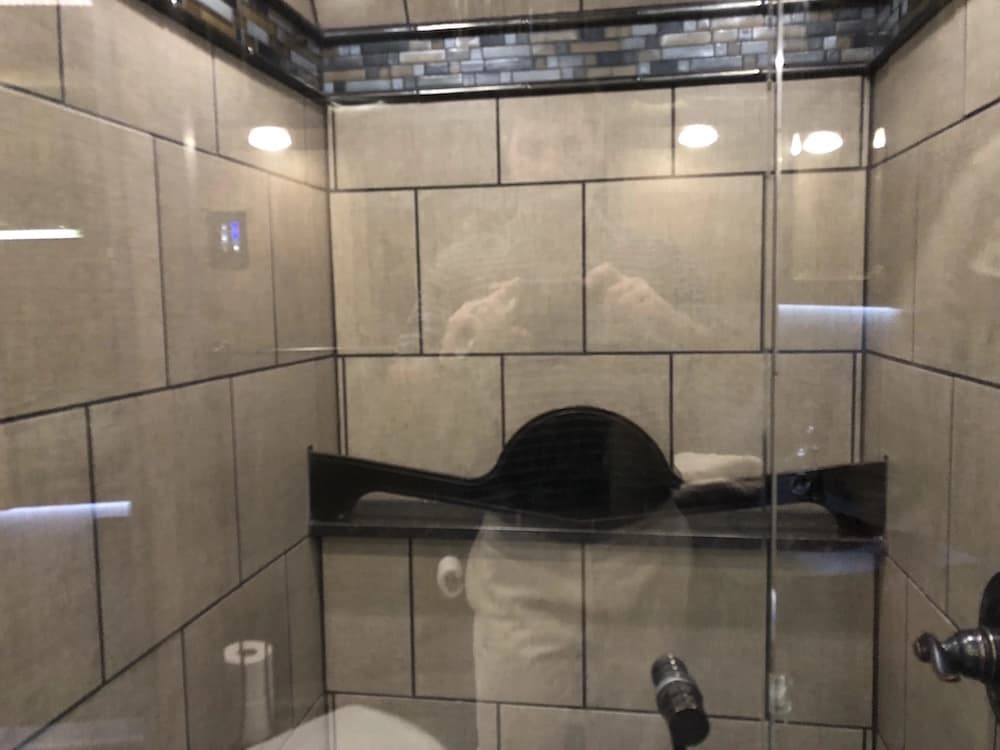 2015 Prevost Star X3 Motorcoach Conversion - Image 19