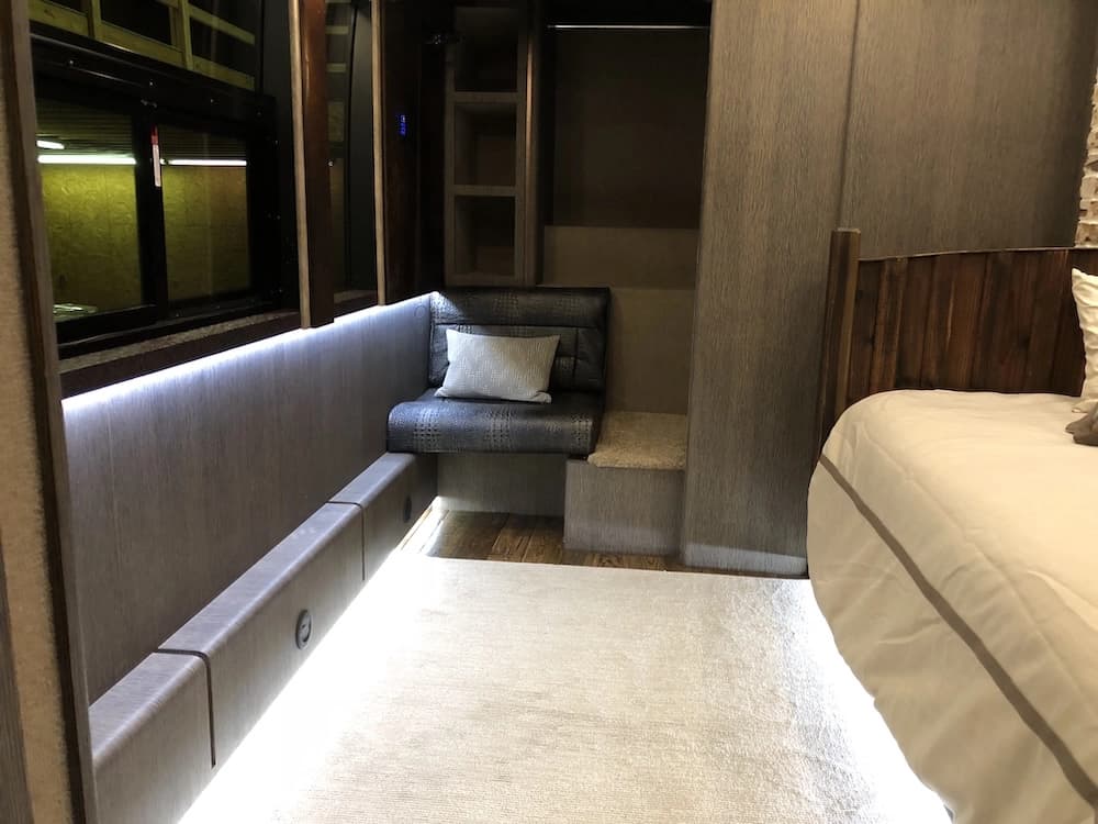 2015 Prevost Star X3 Motorcoach Conversion - Image 20