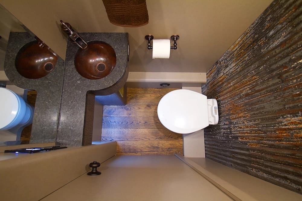 2015 Prevost Star X3 Motorcoach Conversion - Image 24