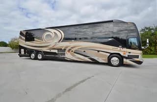 2009 Prevost H3-45 bus