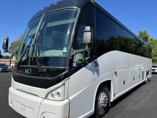 2016 MCI J4500 bus