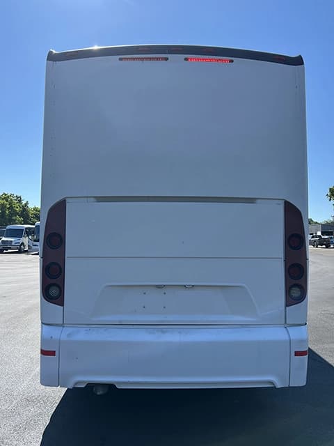 2016 MCI J4500 Coach Bus - Image 10