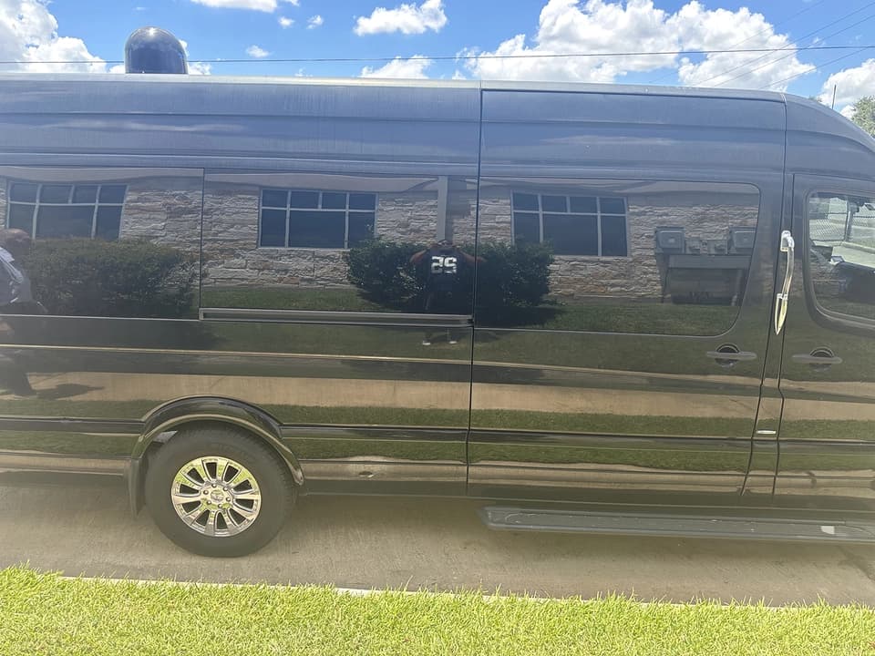 2016 Mercedes Benz Sprinter 2500 Limo Bus - Image 5