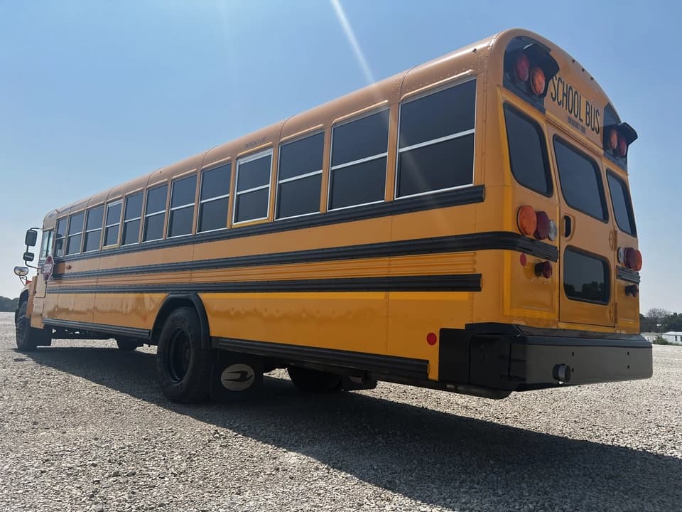 2016 Blue Bird Vision School Bus - Image 4