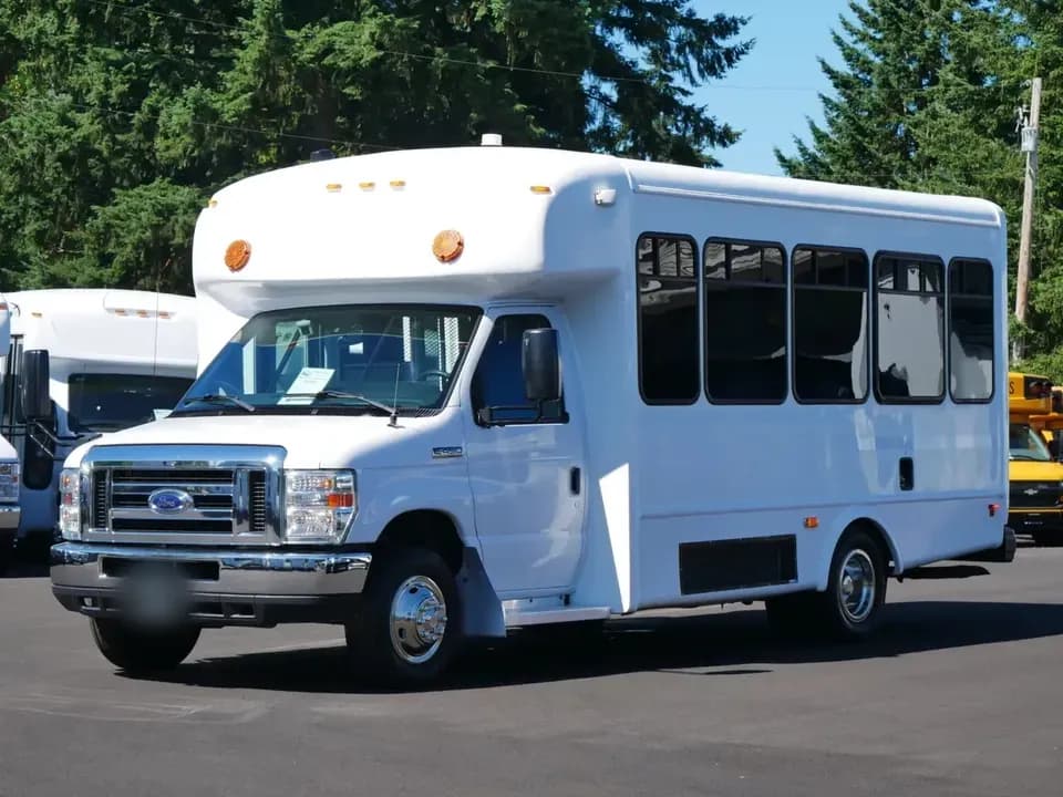 2017 Ford Startrans Shuttle Bus - Image 2