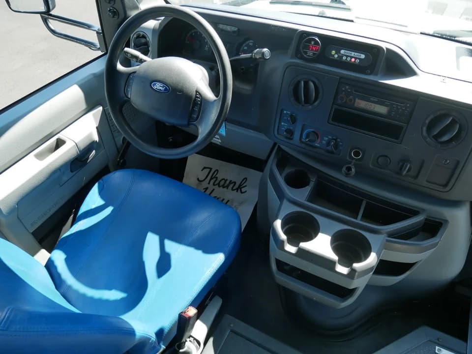 2017 Ford Startrans Shuttle Bus - Image 5
