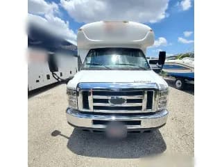 2015 Ford E-450 bus