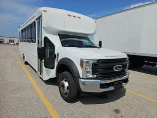 2019 Ford F-550 bus
