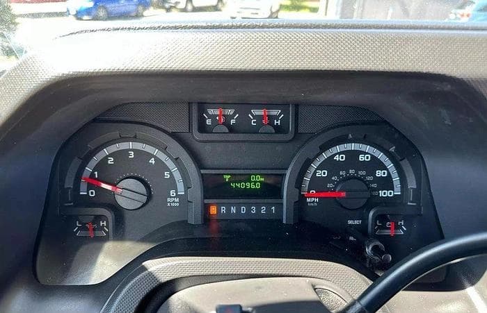 2013 Ford E-350 Non CDL ADA Shuttle Bus - Image 33