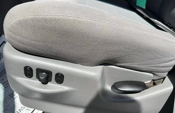 2013 Ford E-350 Non CDL ADA Shuttle Bus - Image 36