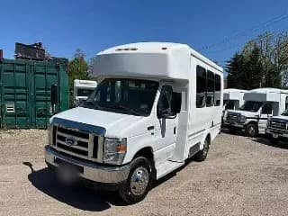 2013 Ford E-350 bus