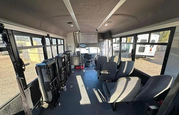 2016 Ford E450 Non-CDL ADA Shuttle Bus - Image 35