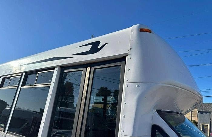 2016 Ford E450 Non-CDL ADA Shuttle Bus - Image 9