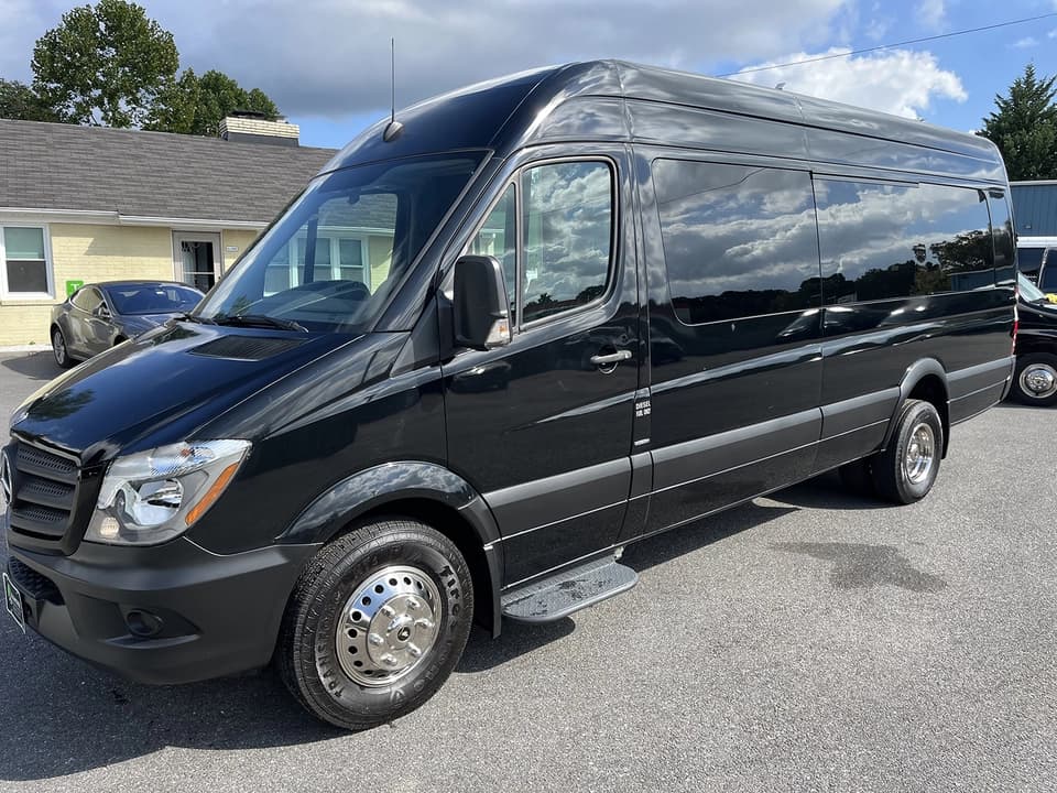 2014 Mercedes Benz Sprinter 3500 Meridian Passenger Van - Image 4