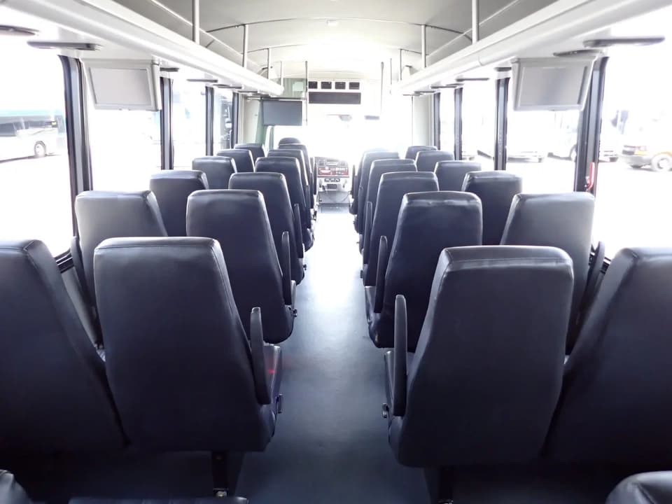 2018 Freightliner Champion Defender Shuttle Bus - Image 8