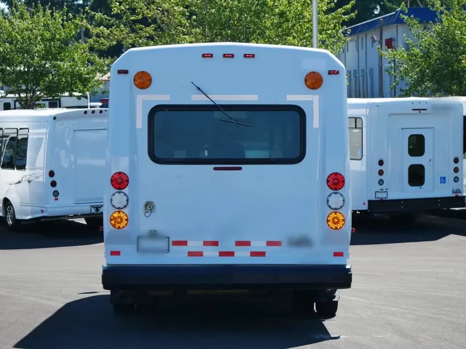 2014 ElDorado Aerotech Shuttle Bus - Image 11