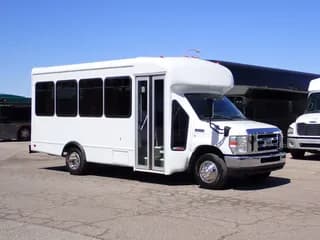 2009 Starcraft Allstar bus