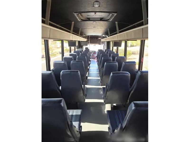 2018 Freightliner M2 Shuttle Bus - Image 3