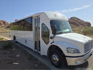 2018 Freightliner M2 bus