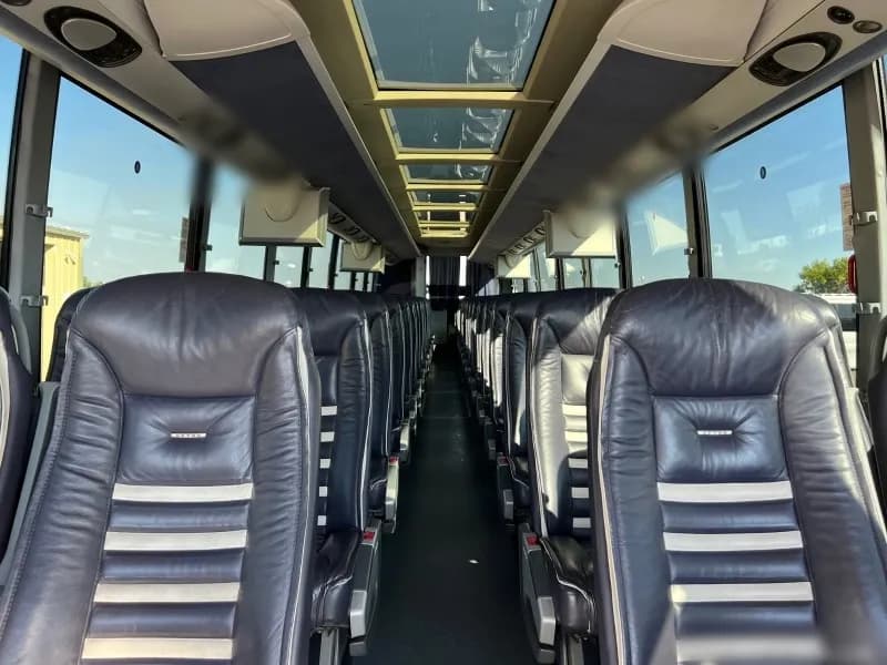 2010 Setra Coach TopClass S Motorcoach - Image 5