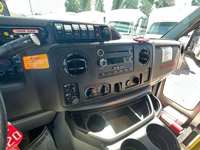 2017 Ford E450 Non-CDL ADA Shuttle Bus - Image 11