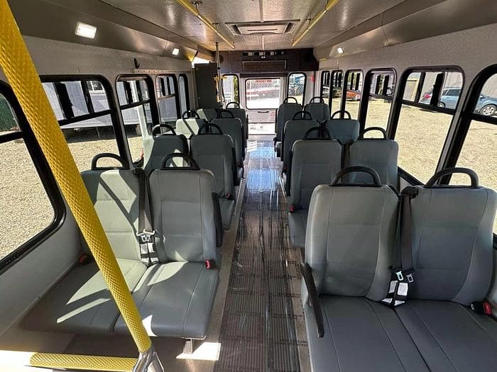 2017 Ford E450 Non-CDL ADA Shuttle Bus - Image 6