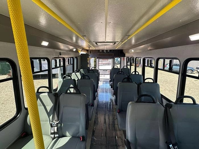 2017 Ford E450 Non-CDL ADA Shuttle Bus - Image 9