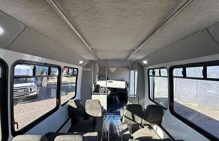 2016 Chevrolet 3500 Shuttle Bus - Image 13