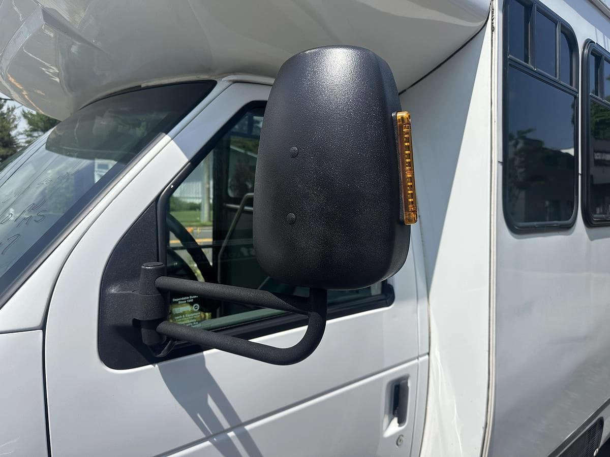 2017 Ford E450 ADA Shuttle Bus - Image 12