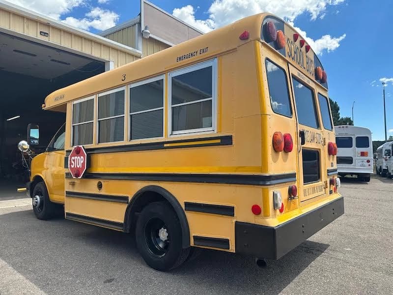 2007 Chevrolet Midbus Mini School Bus - Image 3
