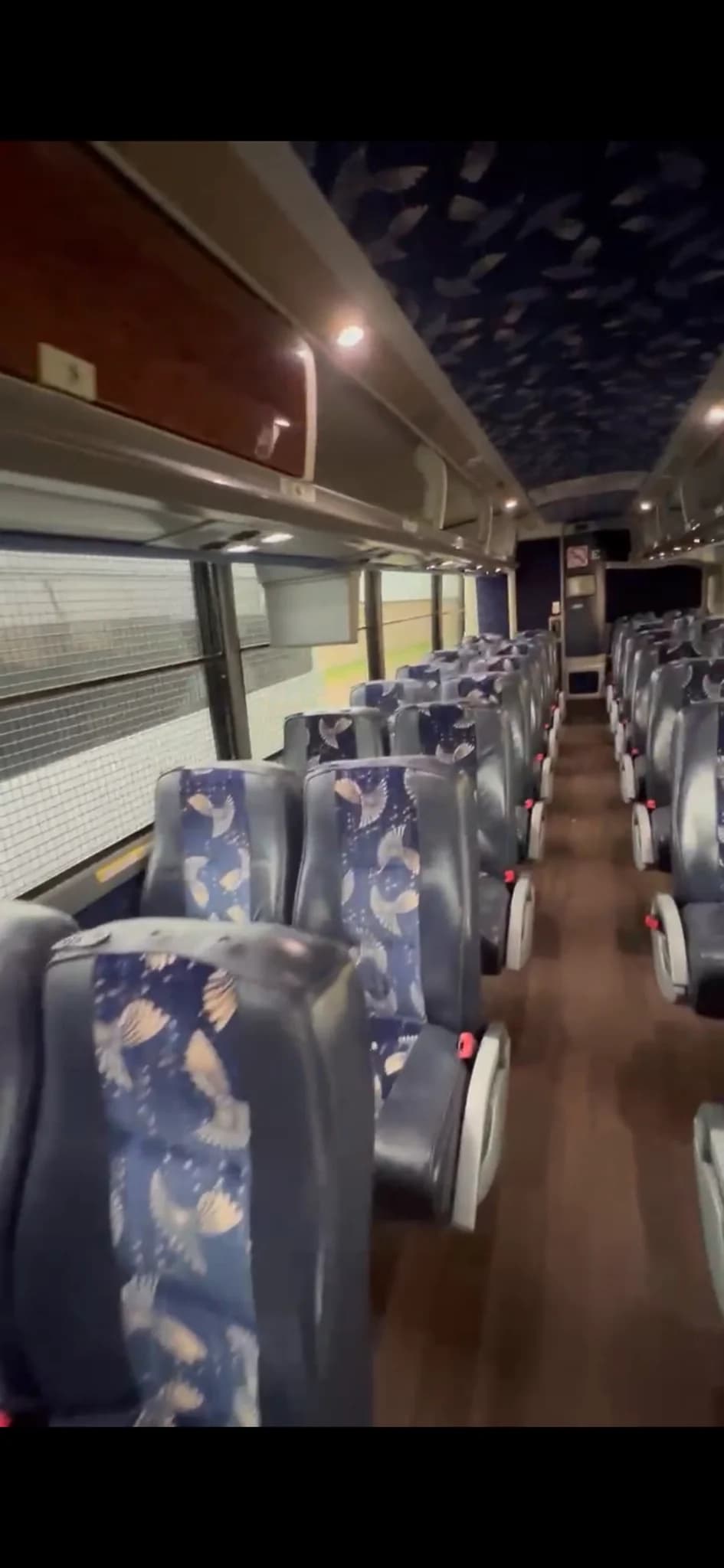 2016 MCI J4500 Detention Coach Bus - Image 6