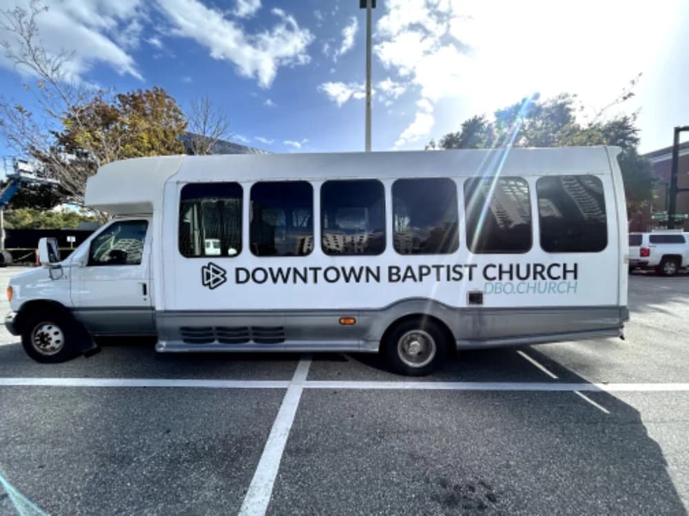 2006 Ford odyssey bus