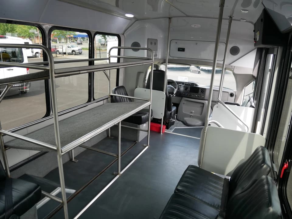 2019 ElDorado Aerotech Shuttle Bus - Image 9