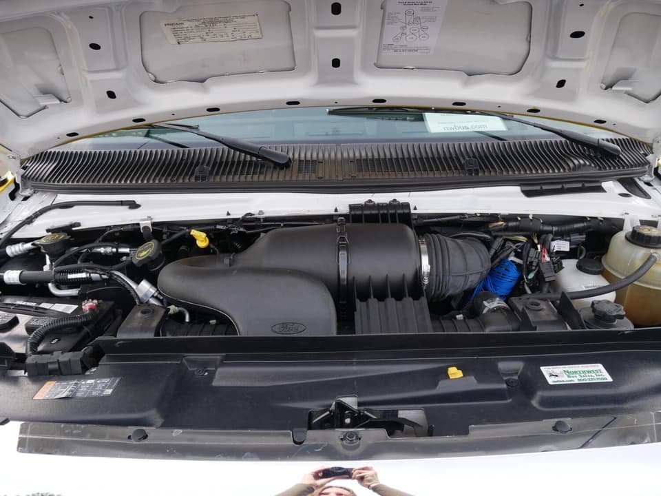 2019 ElDorado Aerotech Shuttle Bus - Image 10