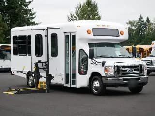 2018 Ford E450 bus