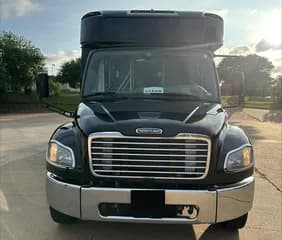 2018 Freightliner Glaval bus
