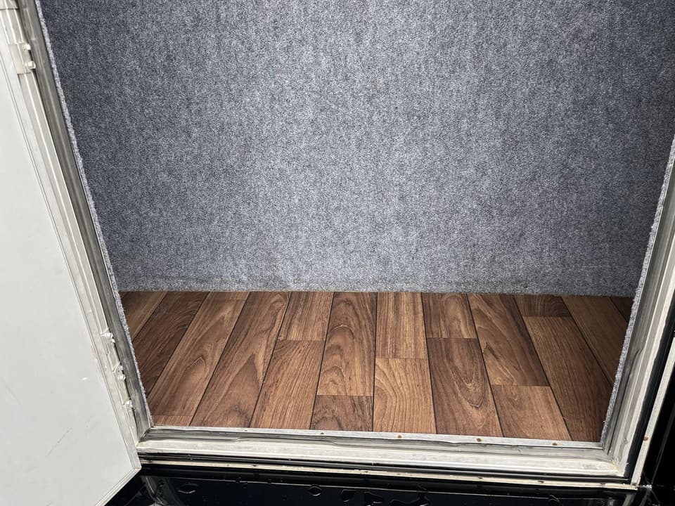 2015  Mercedes Benz Sprinter Battisti Customs - Image 11