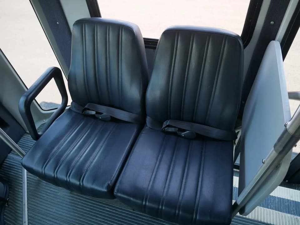2016 ElDorado Aerotech Shuttle Bus - Image 9