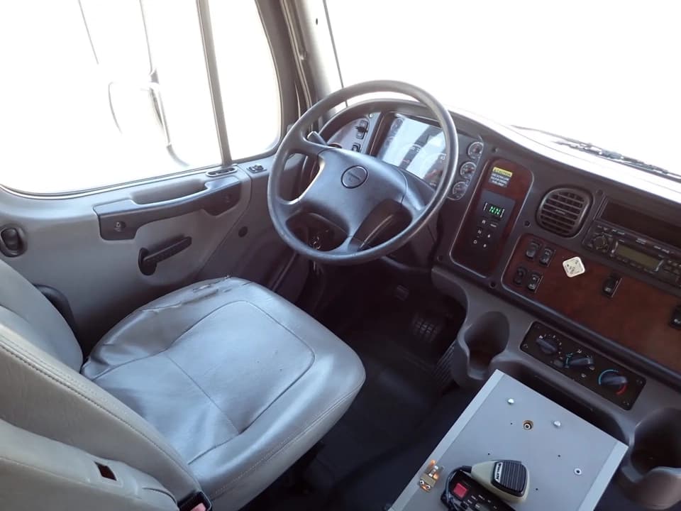 2009 Turtle Top Odyssey XL Prison Bus - Image 12