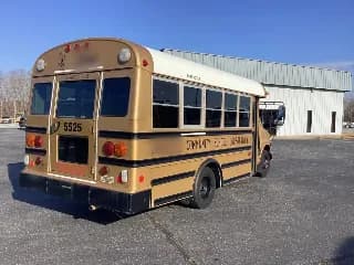 2003 Chevrolet Thomas bus