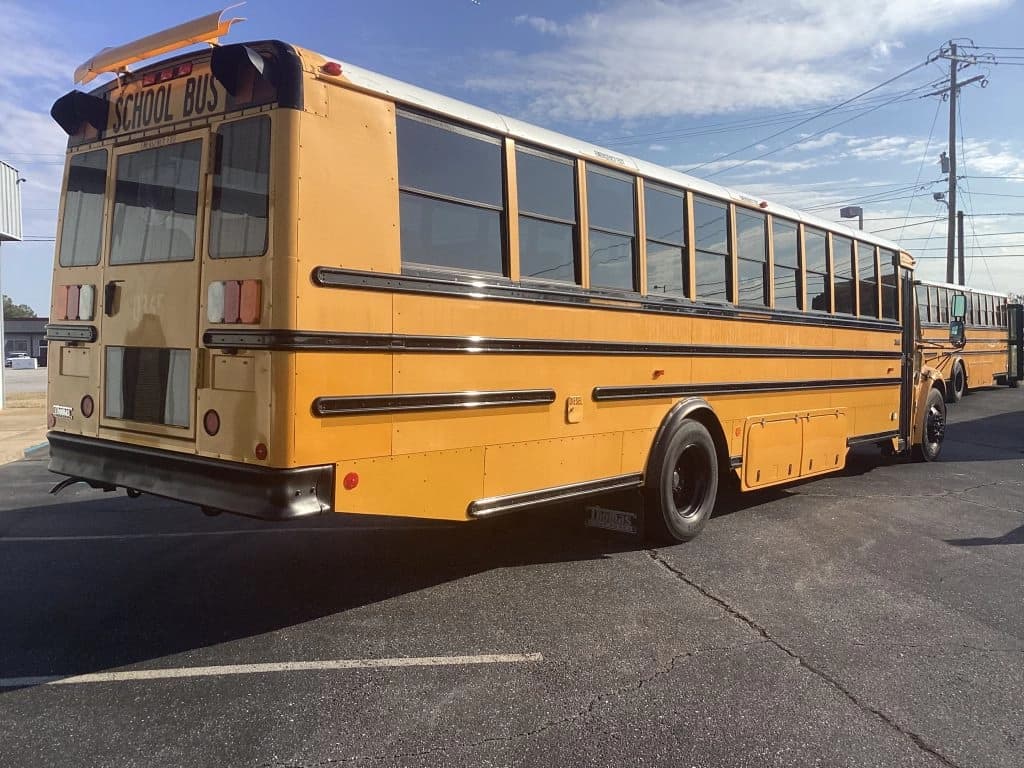 2015 Freightliner Thomas School Bus - Image 1