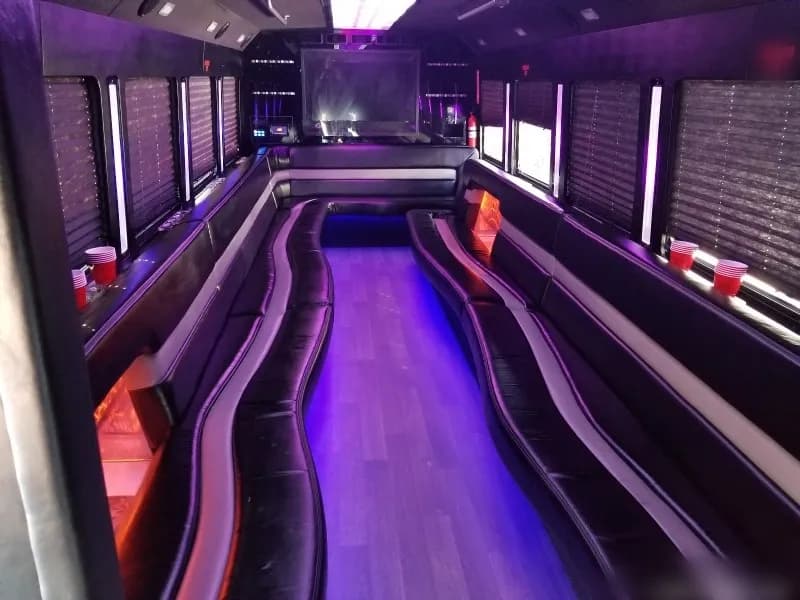 2014 Ford F-550 Party Bus - Image 5